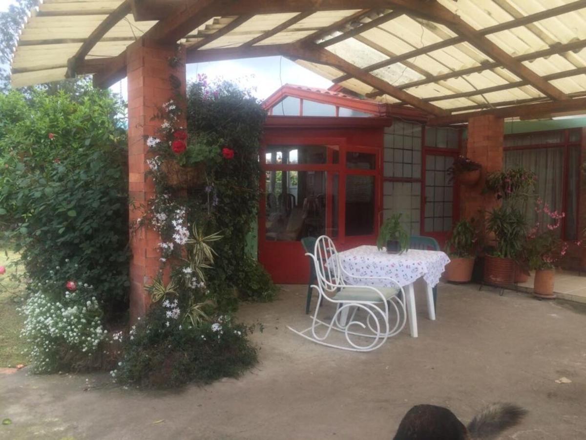 Comodo Chalet, En Muy Buena Ubicacion Y Rodeado De Jardines Apartment *