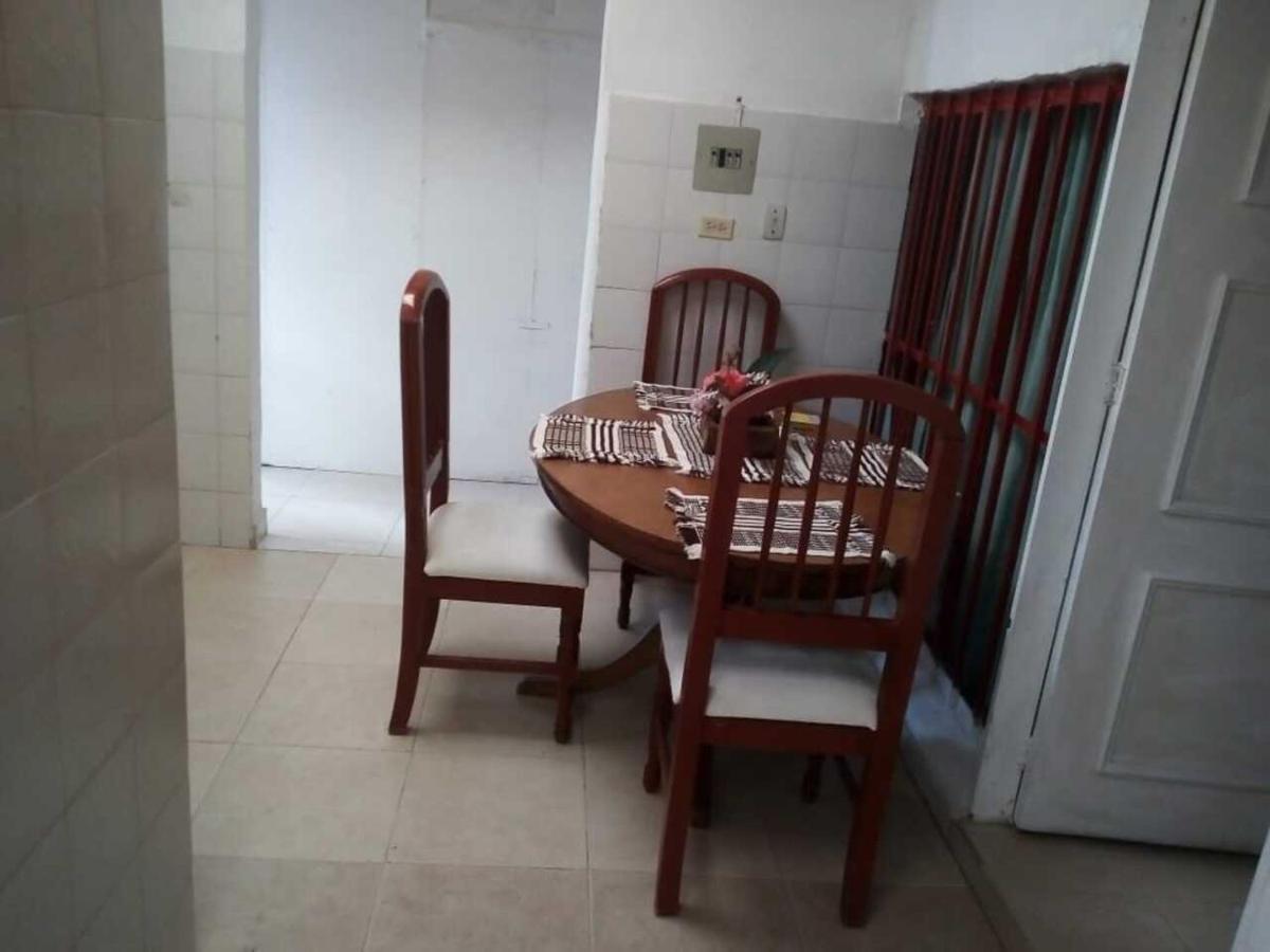 Comodo Chalet, En Muy Buena Ubicacion Y Rodeado De Jardines Apartment *