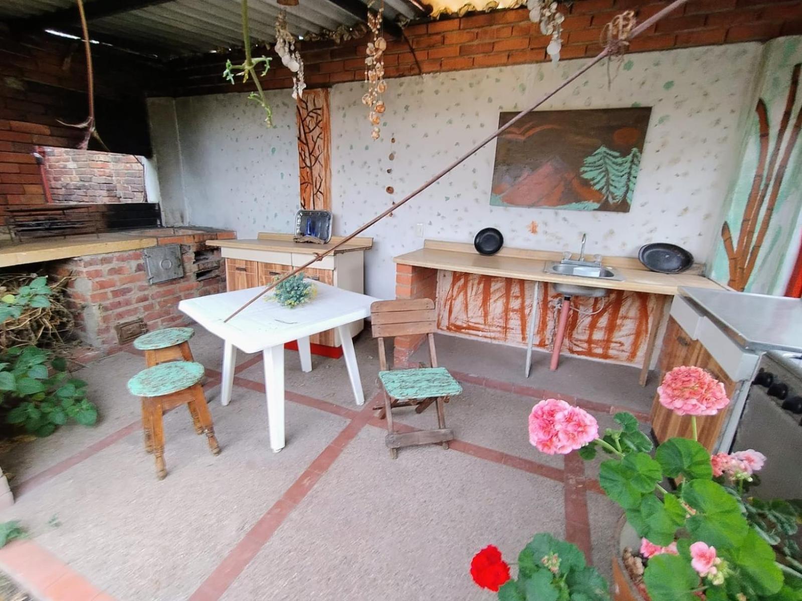 Apartment Comodo Chalet, En Muy Buena Ubicacion Y Rodeado De Jardines *
